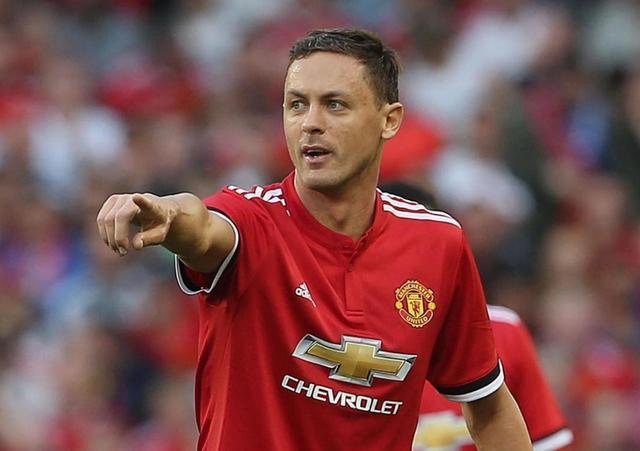 承担起更多 承担起更多